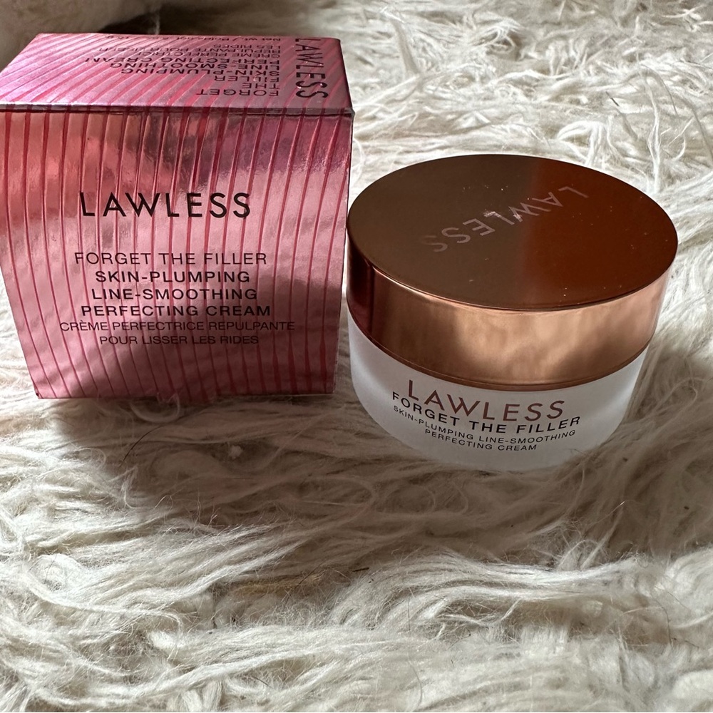 LAWLESS Forget The Filler Skin-Plumping Primer - Pink and Gold